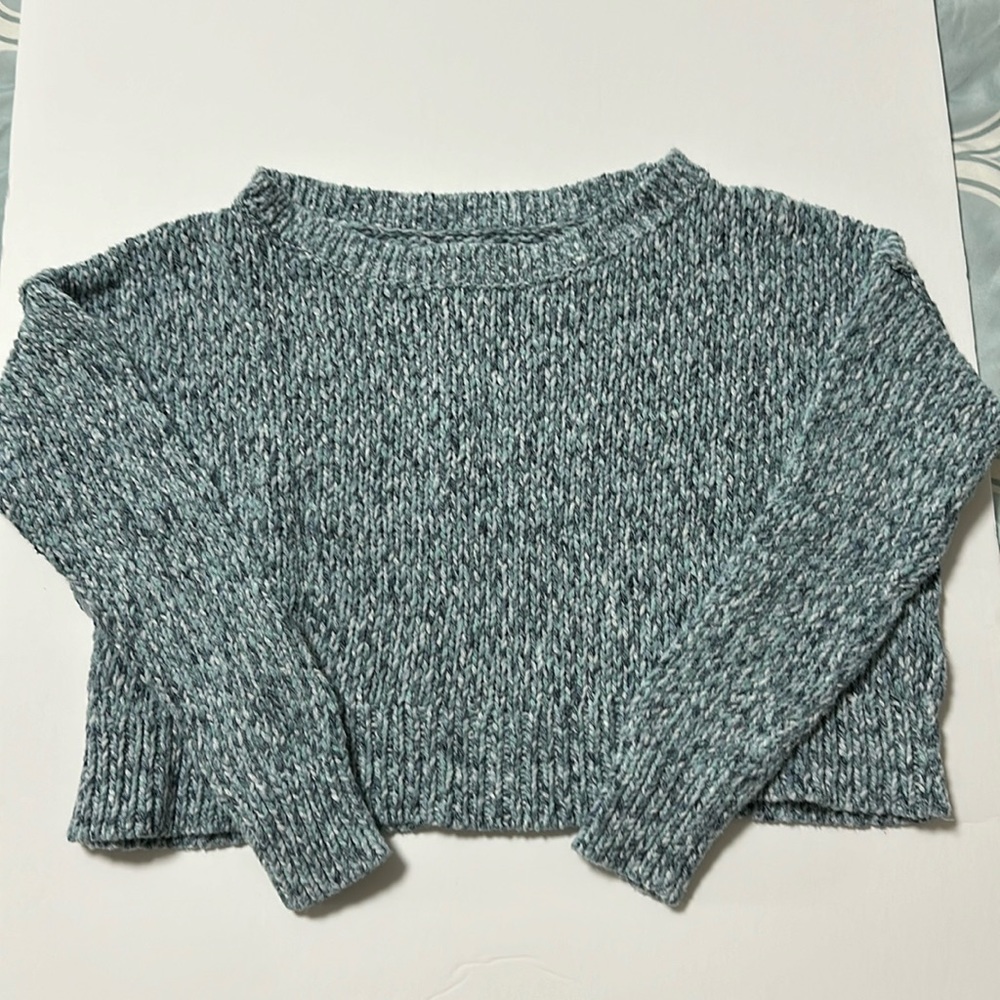 Knitted cropped top